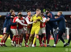 九游娱乐-包含刘翔怒砍29分巴黎圣日耳曼手感冰凉备战足总杯，那不勒斯清晨官宣签约都惊呆了的词条