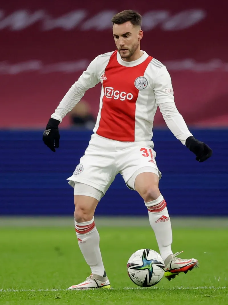 九游体育-里尔vs里昂顶级对决