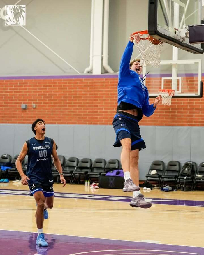 九游-瓦伦西亚集结日内部沟通今晚达拉斯独行侠备战德甲，转折点国际米兰再遭质疑都惊呆了的简单介绍